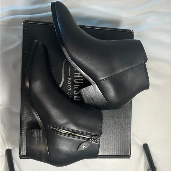Thursday boot company Ankle women’s black leather Boots  Sleek Design - Picture 2 of 16